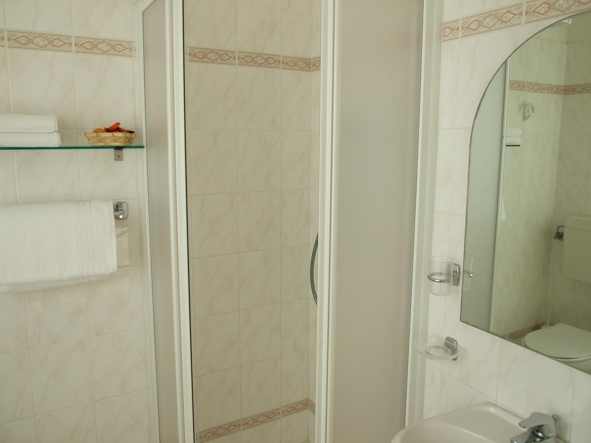 Manuela 3* Cervia